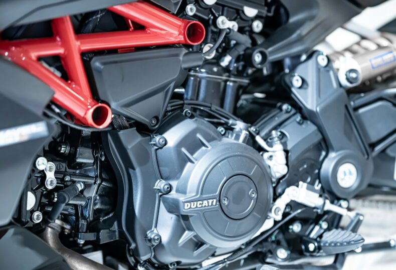 産業用磁場測定器メーカー5選｜選定基準と導入効果を解説